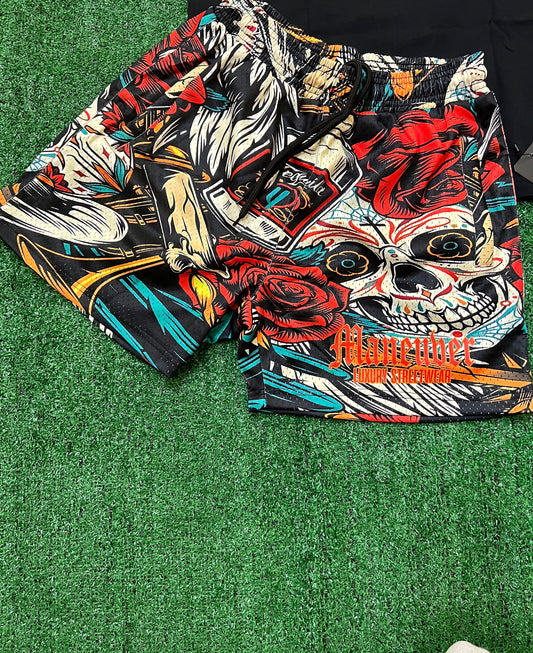 Maneuver Skull Graffiti shorts